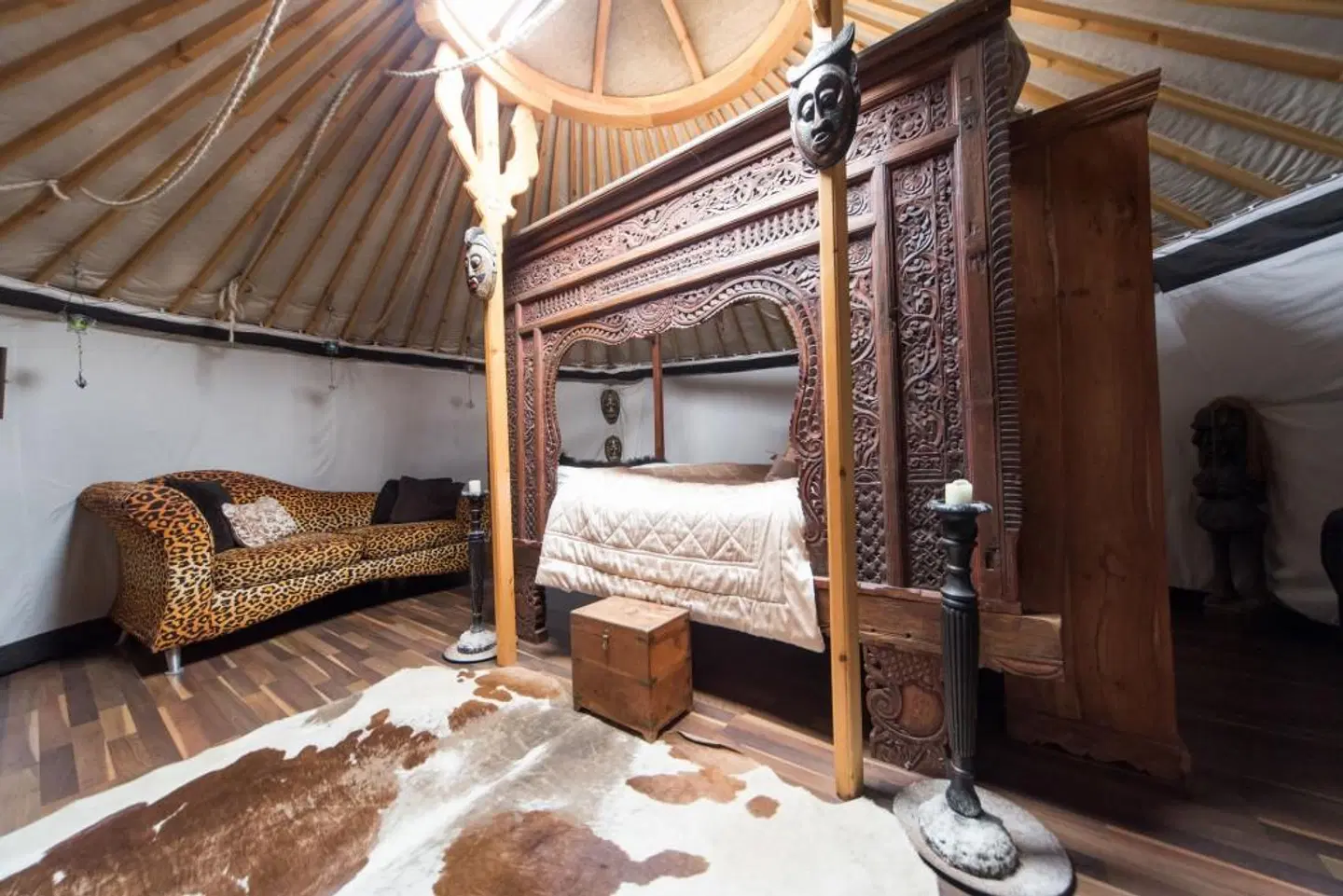 Lincoln Yurts ROOM_EXAMPLE