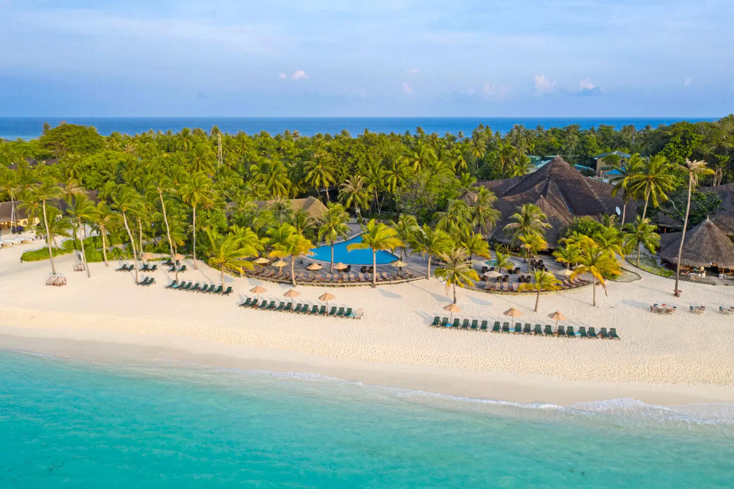 Kuredu Island Resort & Spa EXTERIOR