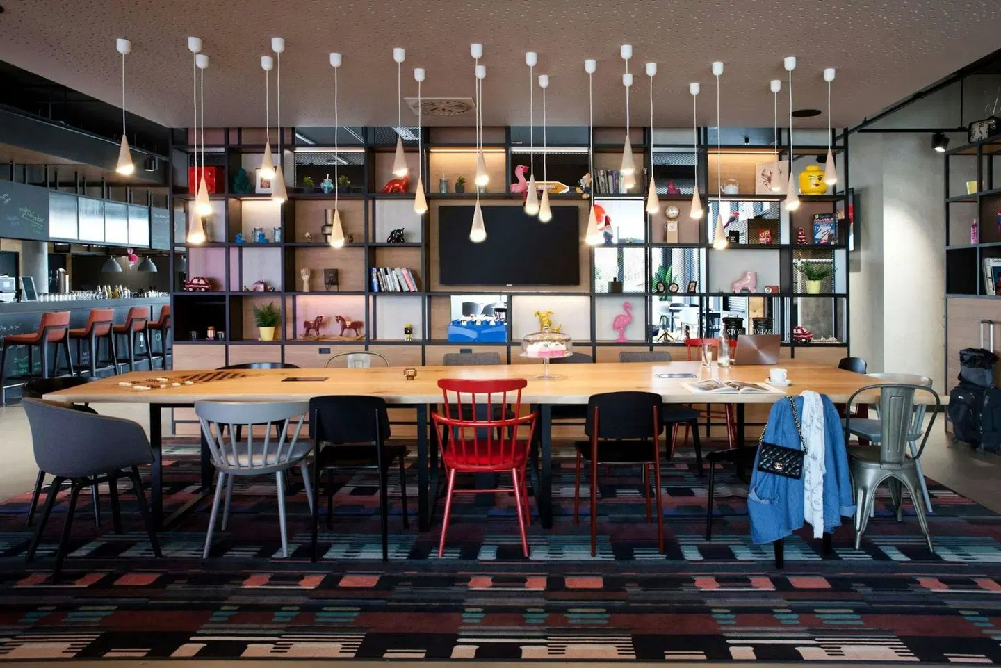 Moxy Rust Bar