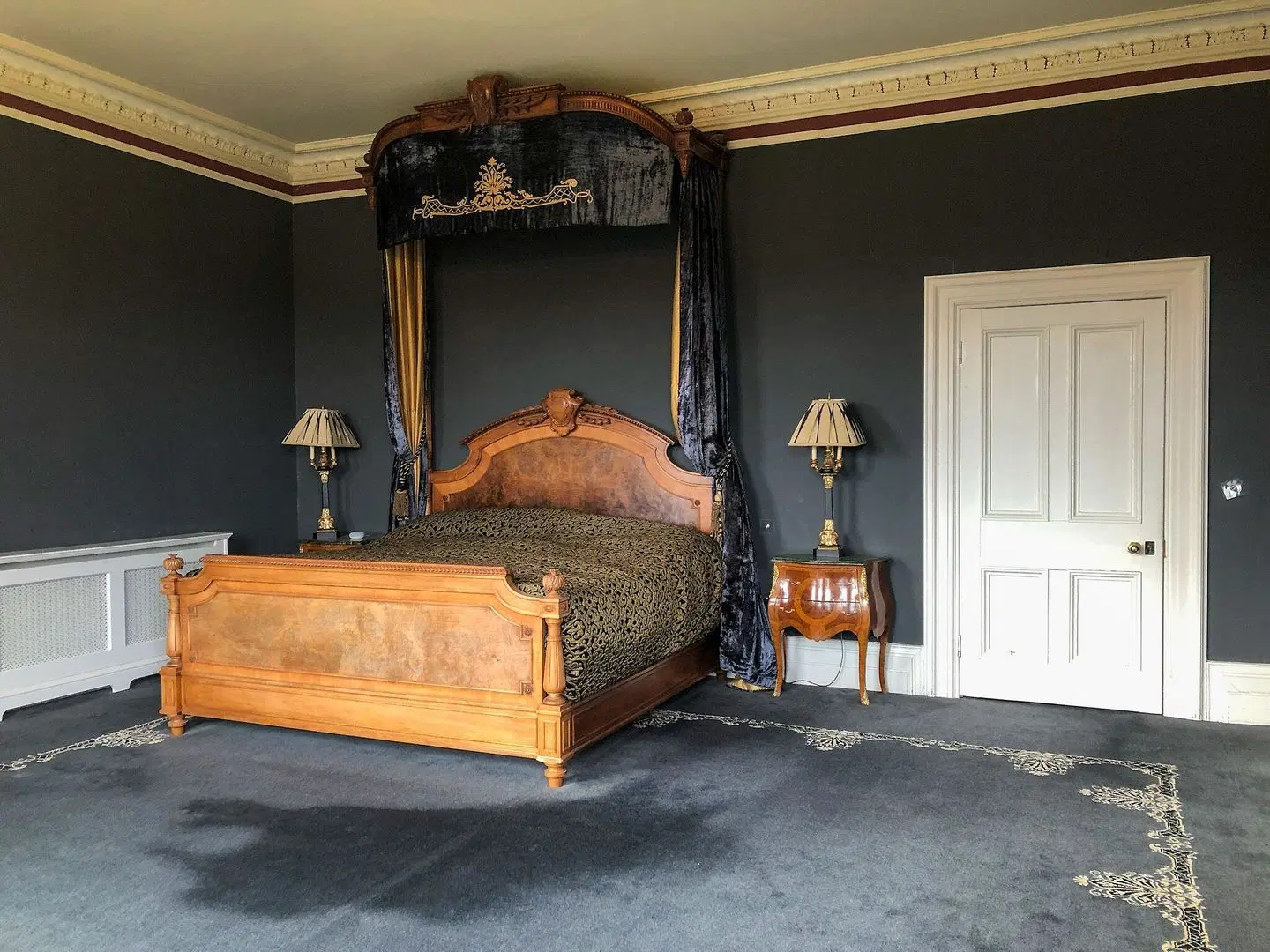 Netley Hall ROOM_EXAMPLE