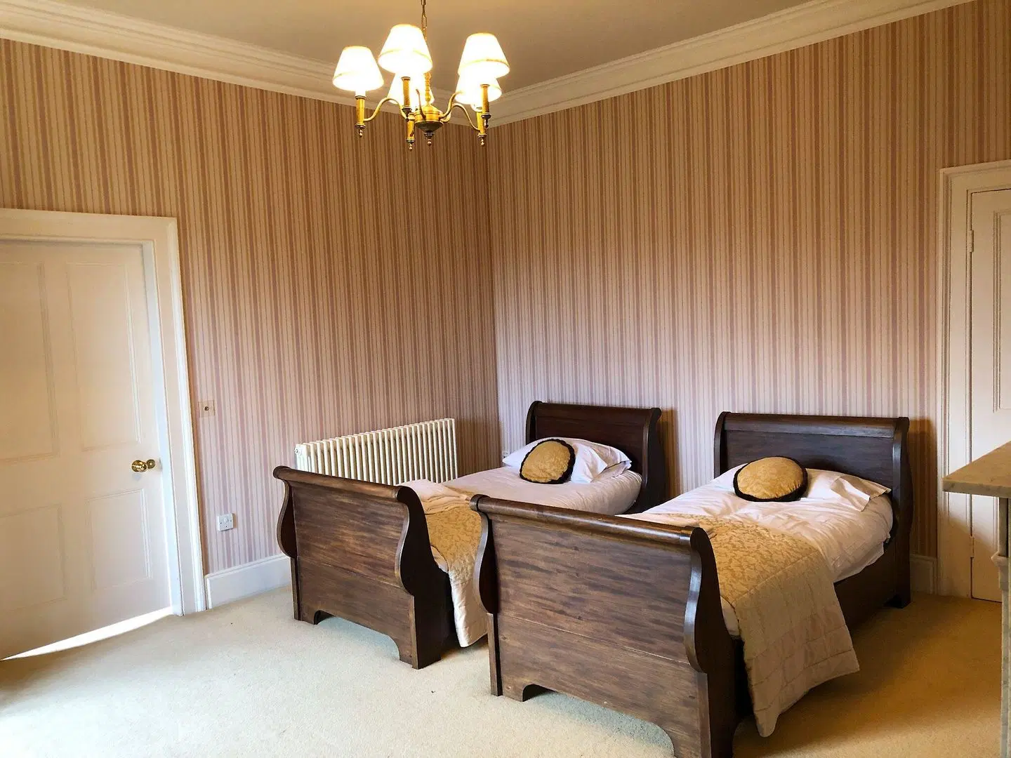 Netley Hall ROOM_EXAMPLE