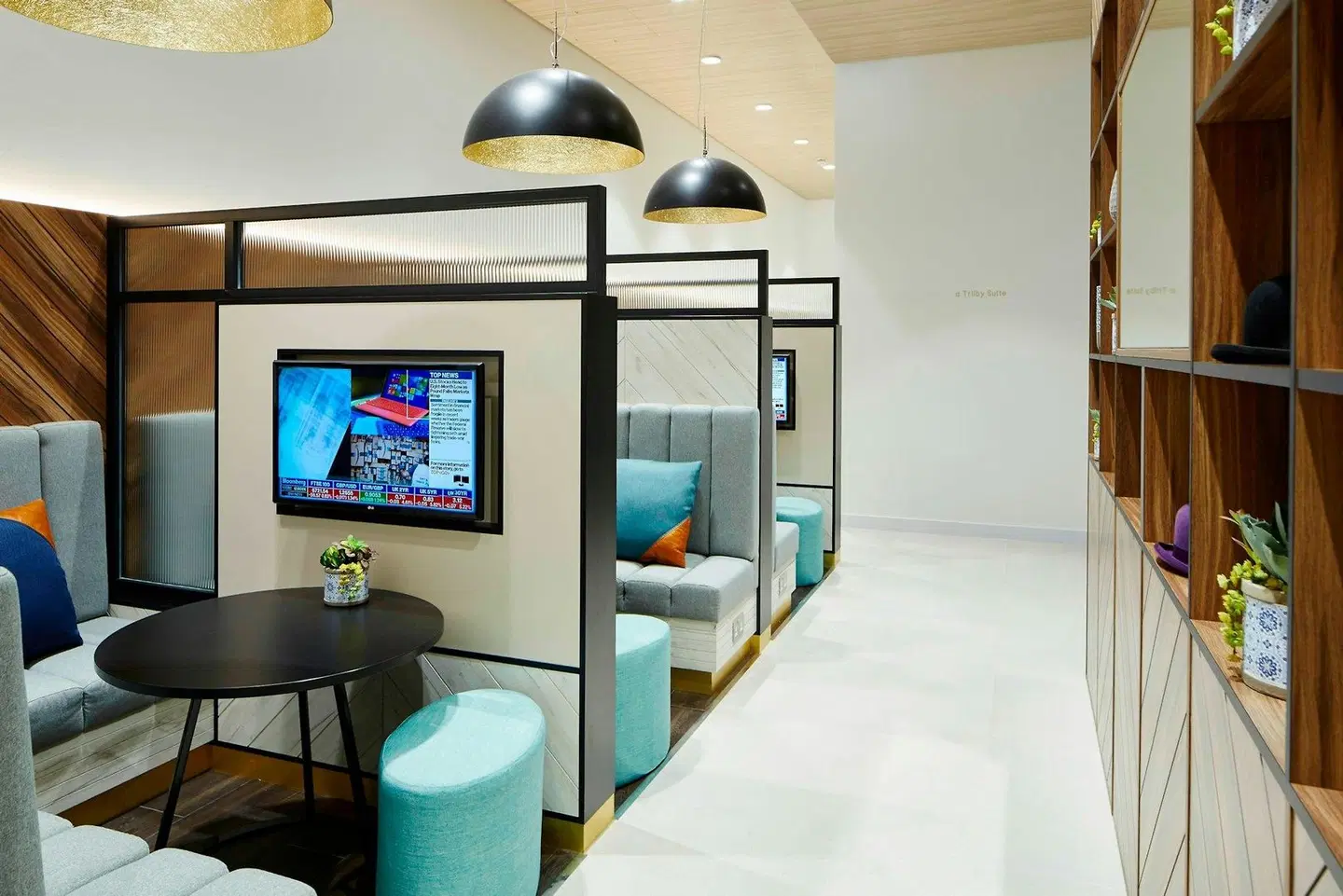 Courtyard by Marriott Luton Airport ROOM_EXAMPLE