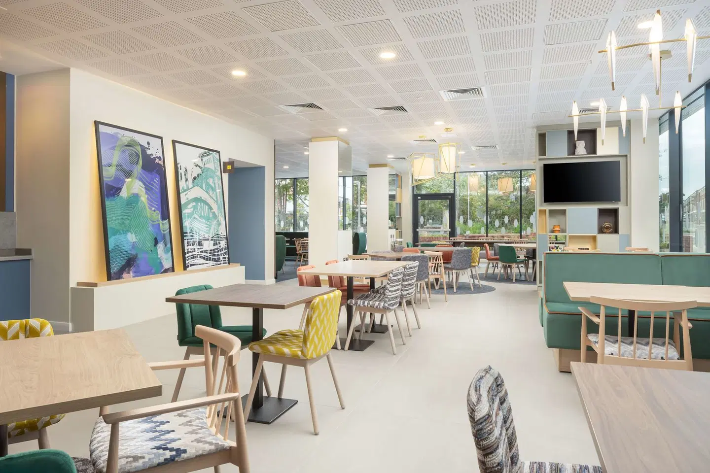 Hampton by Hilton Nuneaton Bar
