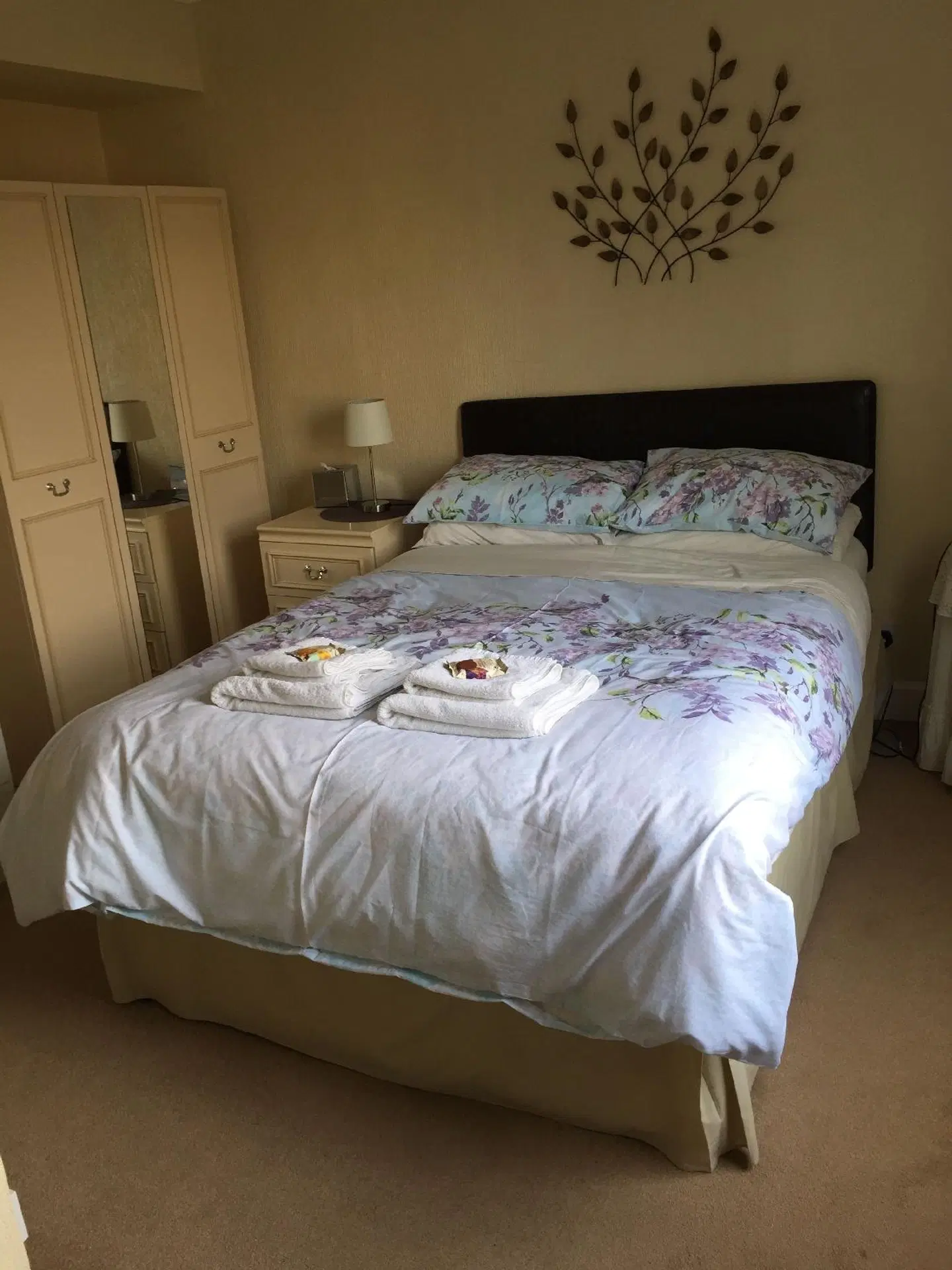 Holden House ROOM_EXAMPLE