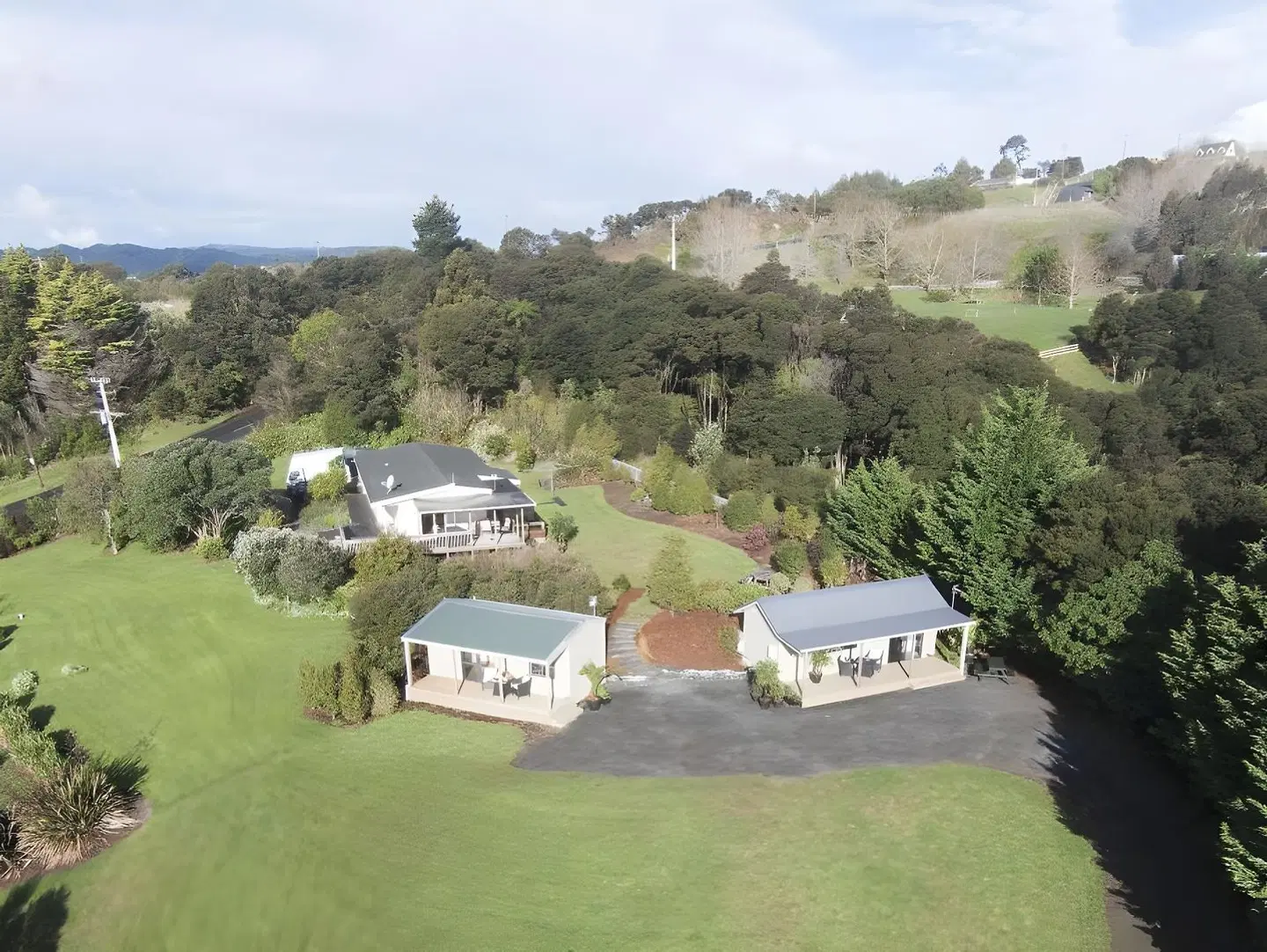 Auckland Country Cottages LANDSCAPE