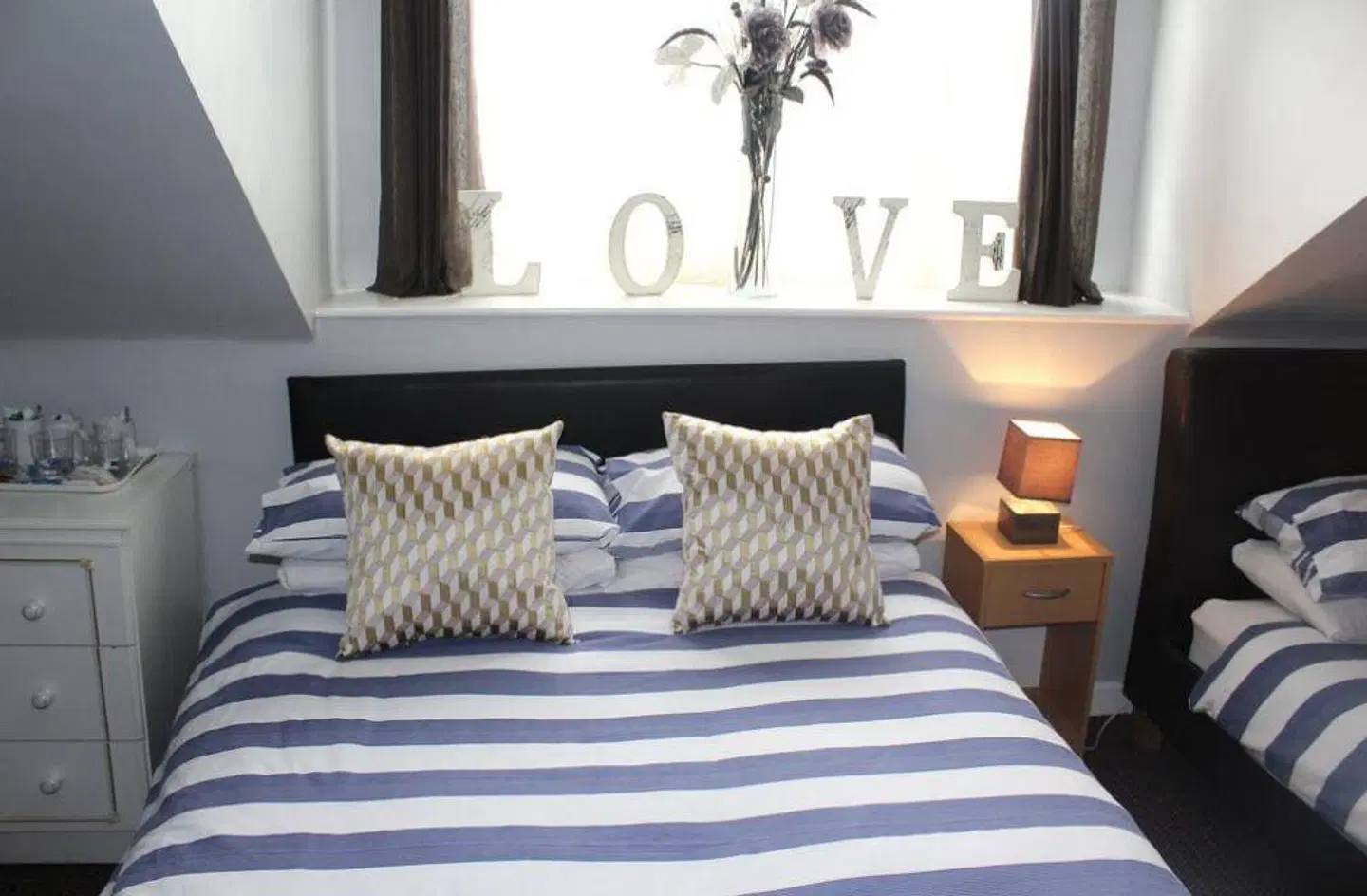 The Vale Apart Hotel ROOM_EXAMPLE