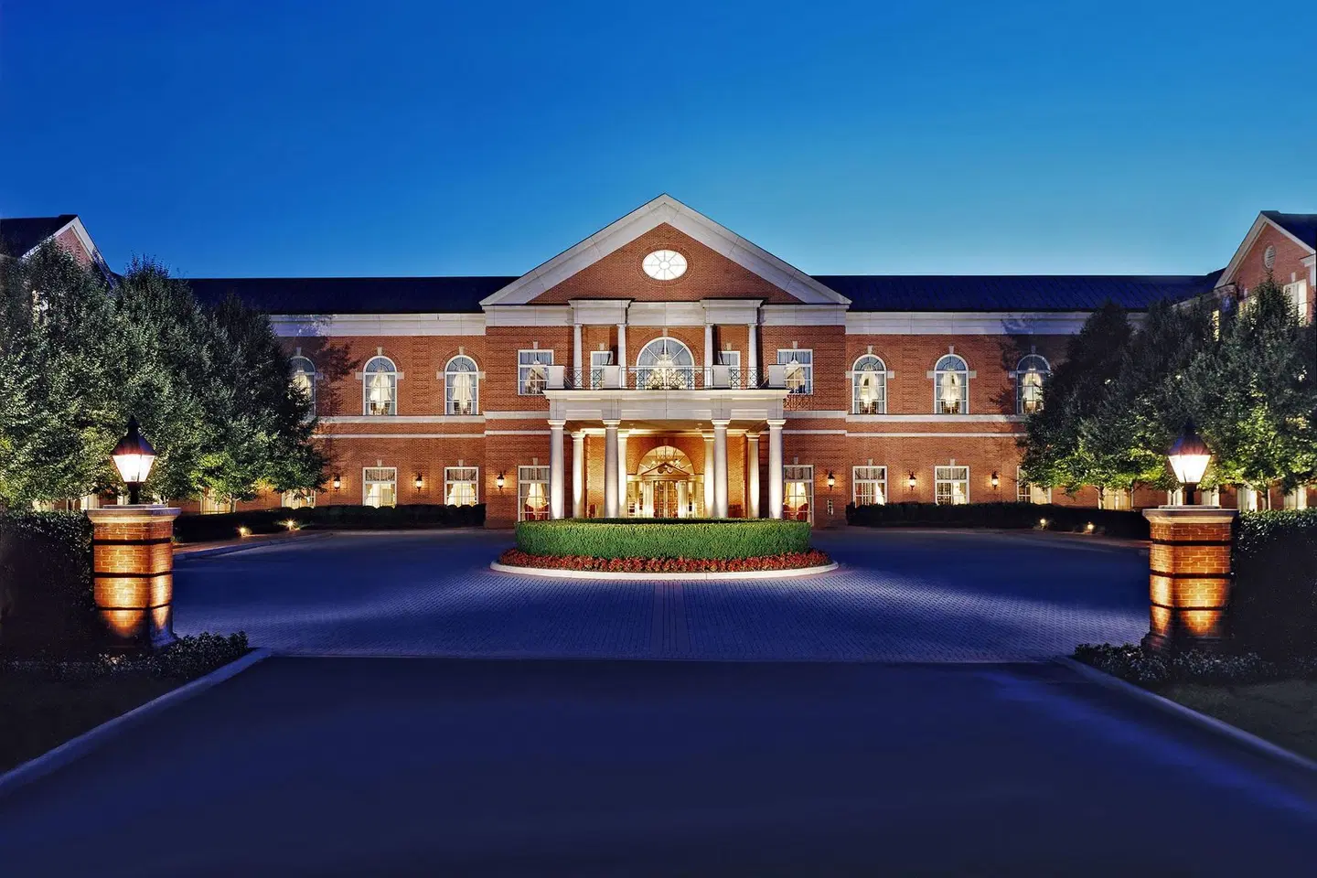 Westfields Marriott Washington Dulles EXTERIOR