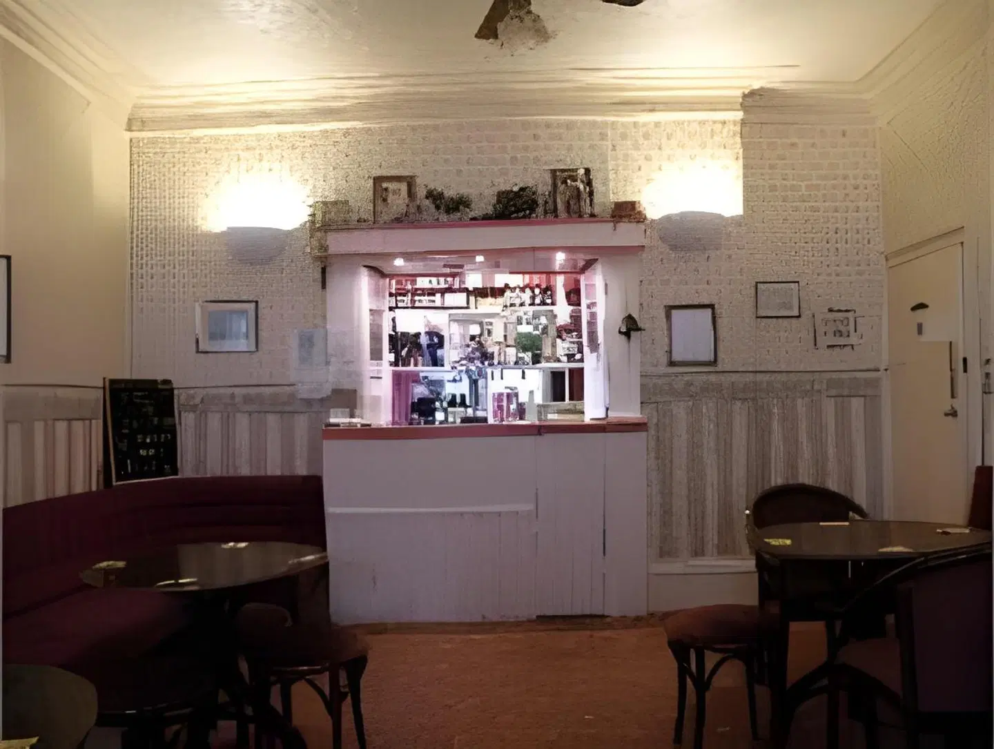 Dorset Hotel Bar