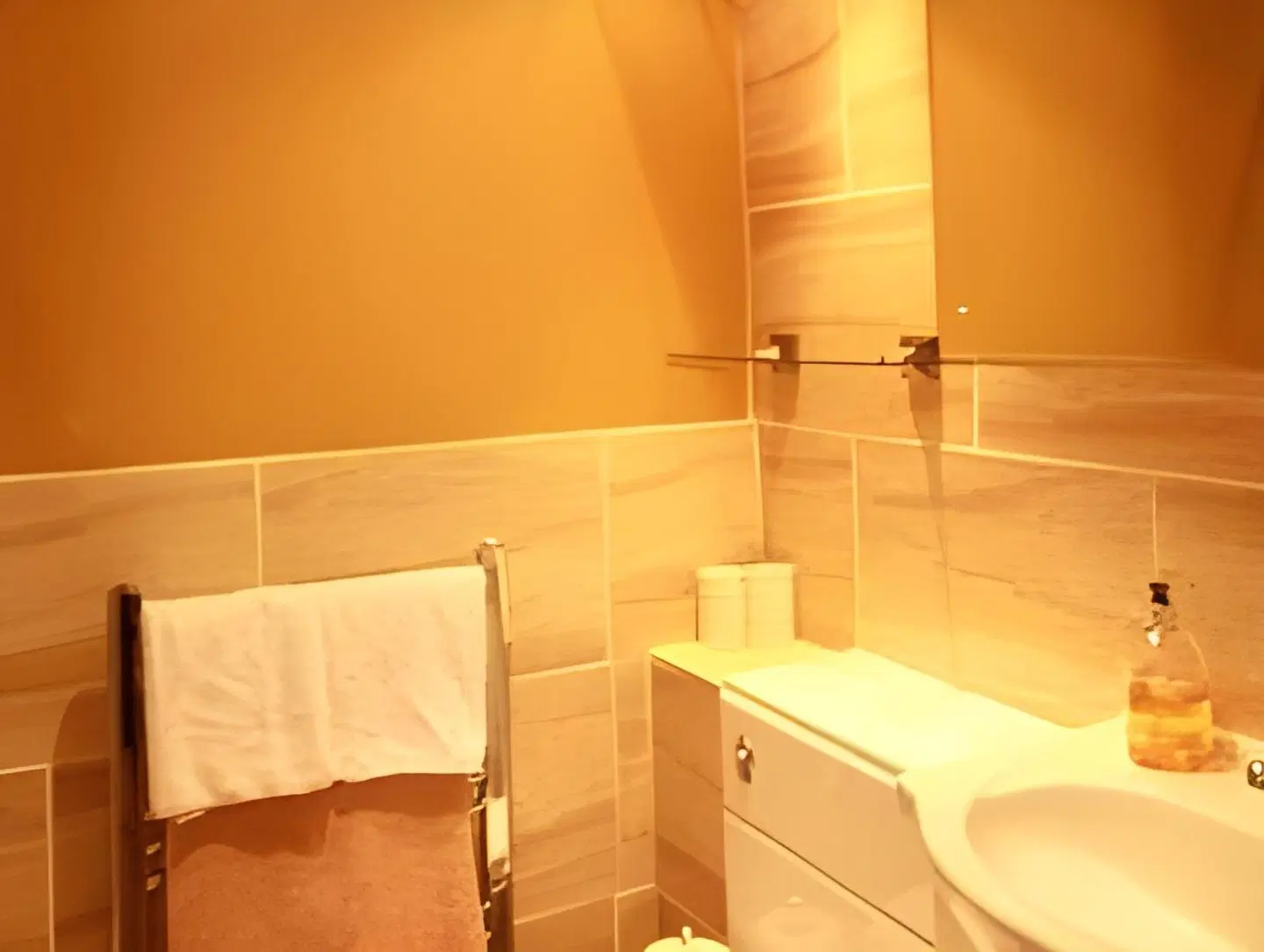 Brentwood Guest House Badezimmer