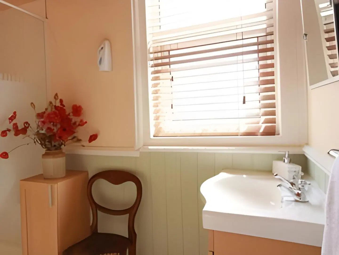 Brentwood Guest House Badezimmer