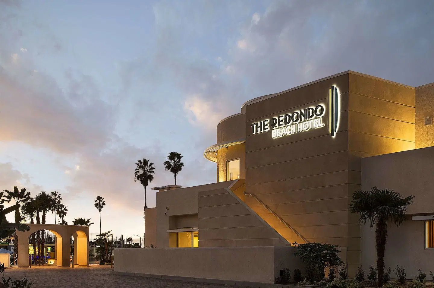 Redondo Beach Hotel, Tapestry Collection by Hilton EXTERIOR