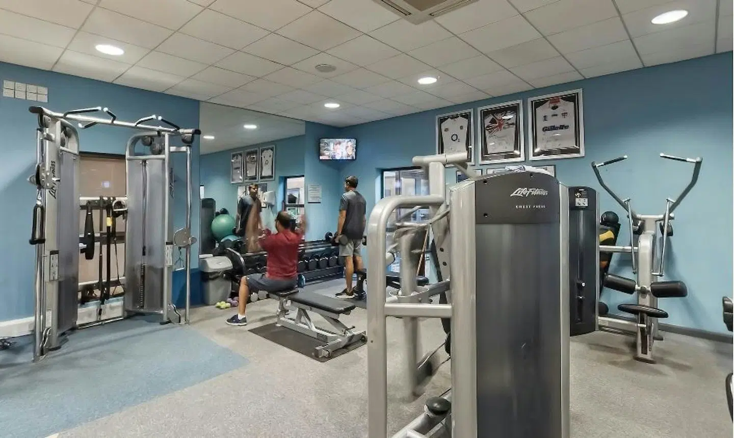 Burleigh Court Hotel SPORTS_AND_LEISURE