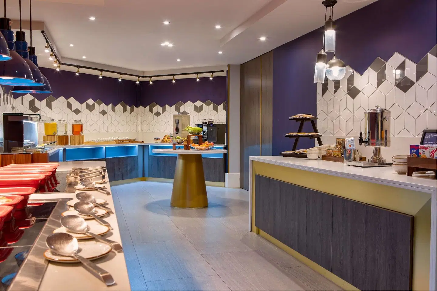 DoubleTree by Hilton London Elstree Bar