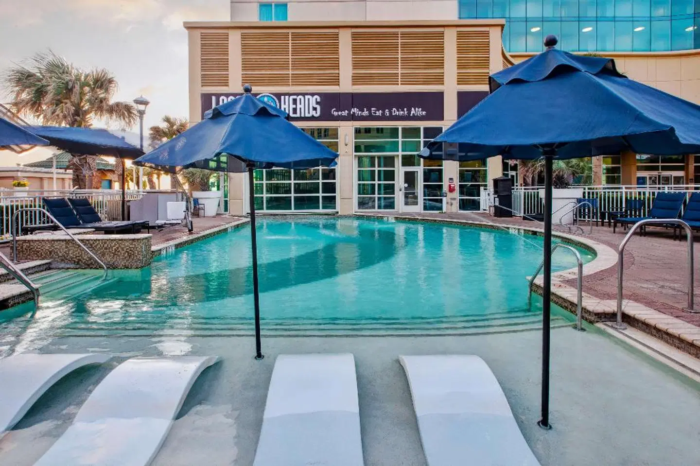 Hilton Garden Inn Virginia Beach Oceanfront OUTDOOR_POOL