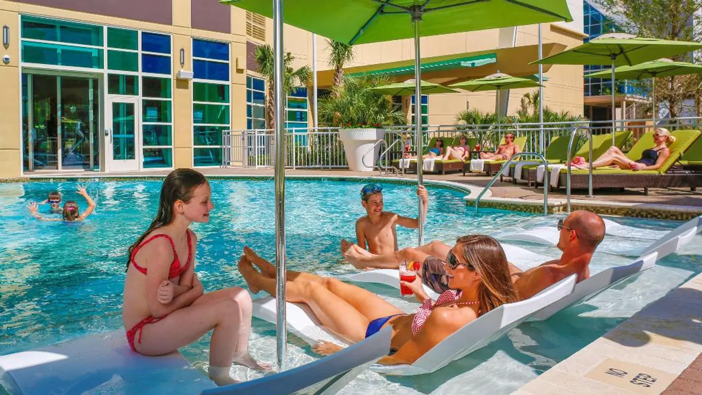 Hilton Garden Inn Virginia Beach Oceanfront Hallenbad