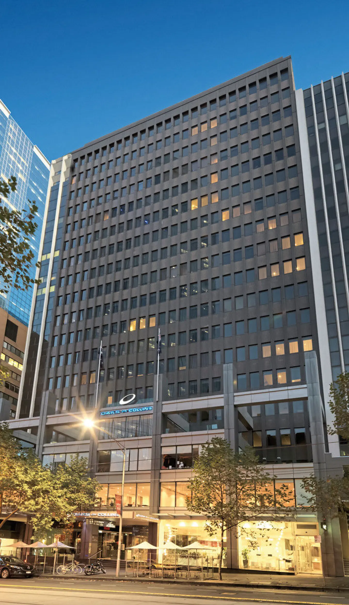 Oaks Melbourne on Collins Suites EXTERIOR