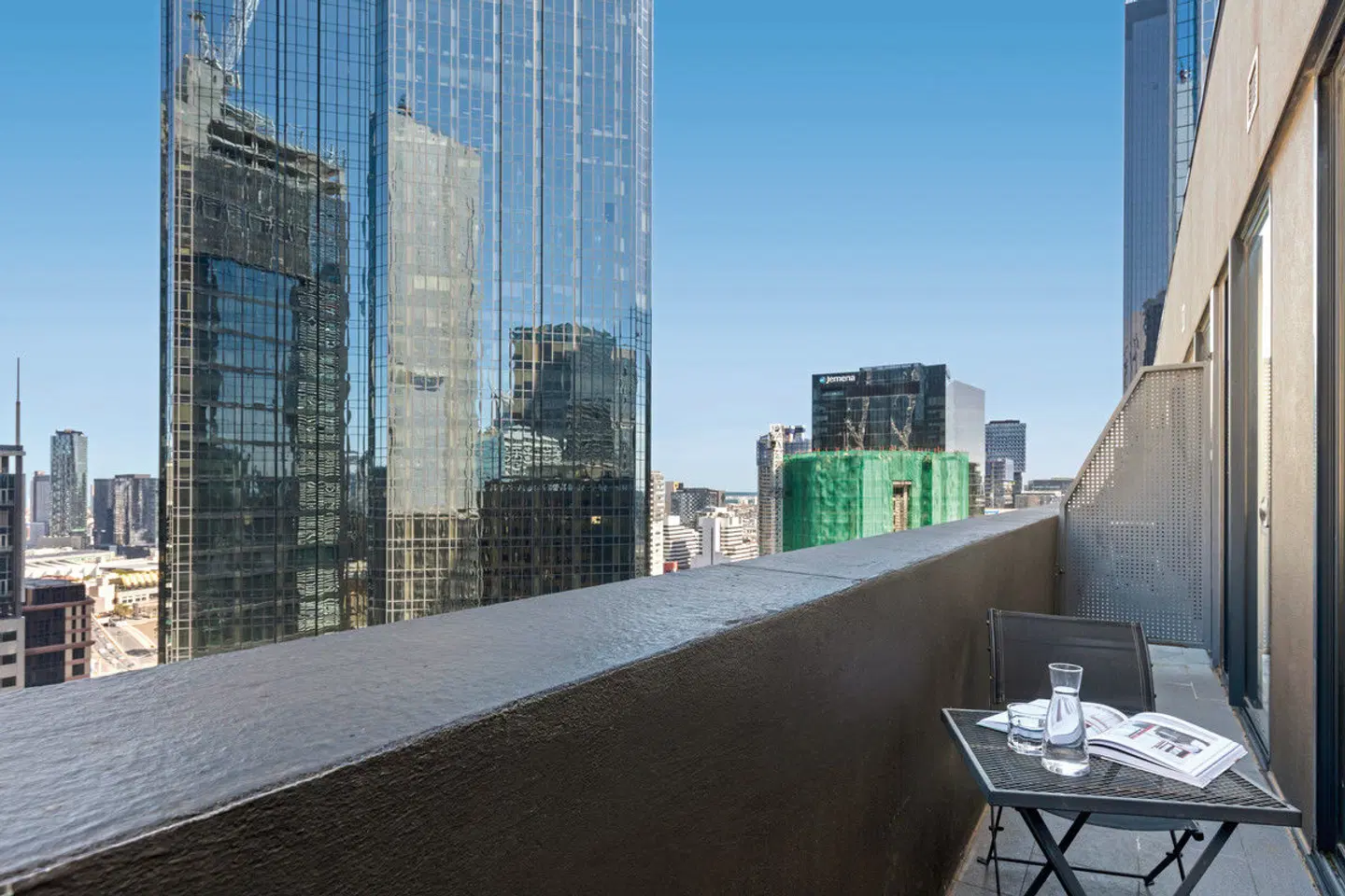 Oaks Melbourne on Collins Suites Terrasse