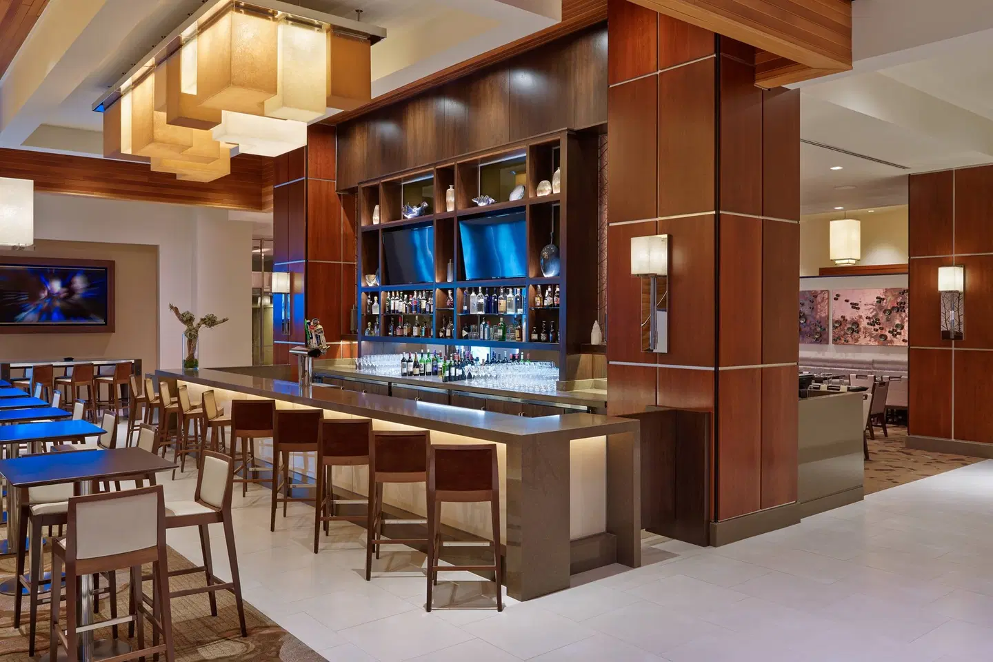 The Westin Crystal City Reagan National Airport Bar