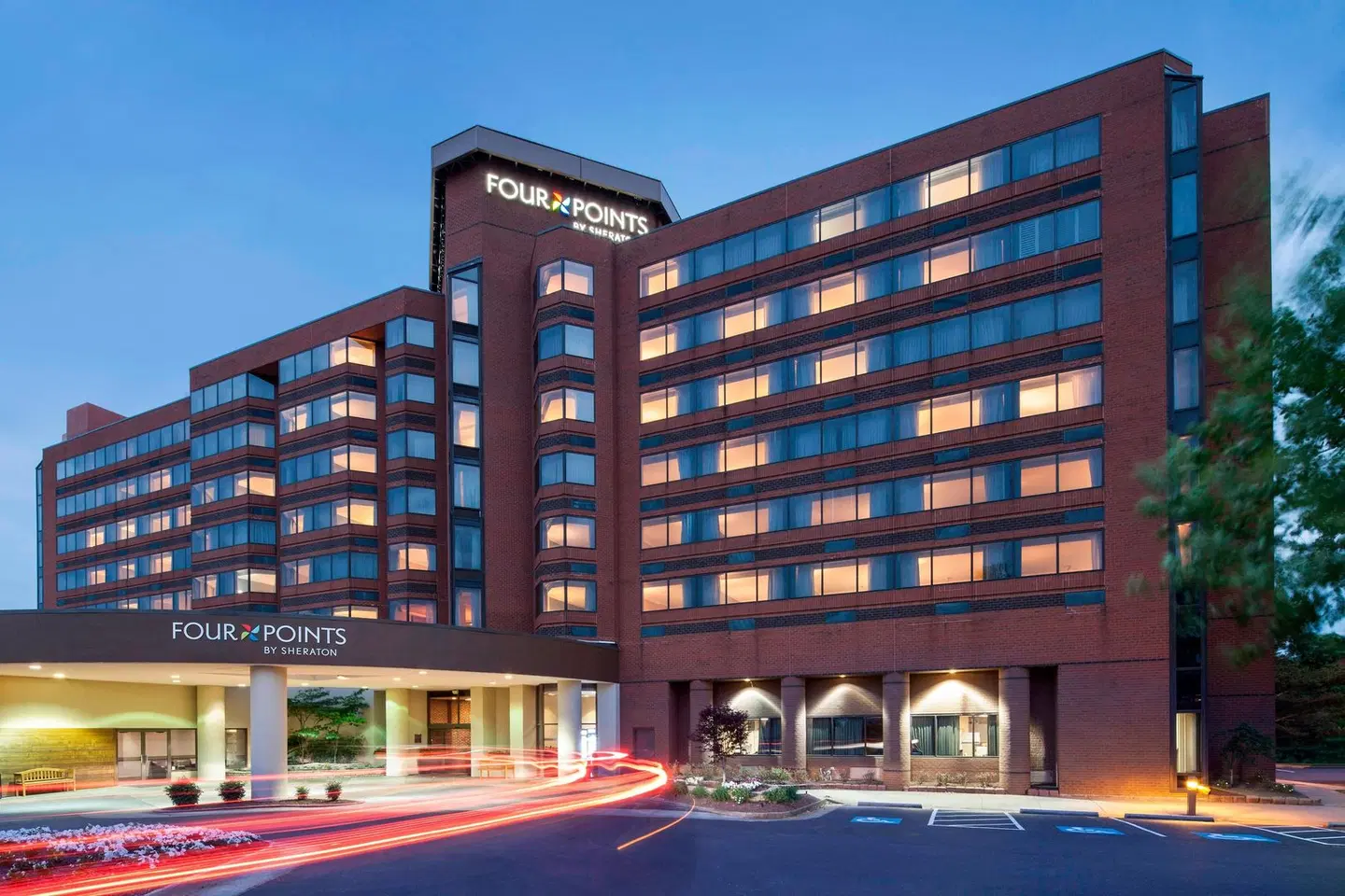 Four Points by Sheraton Richmond EXTERIOR