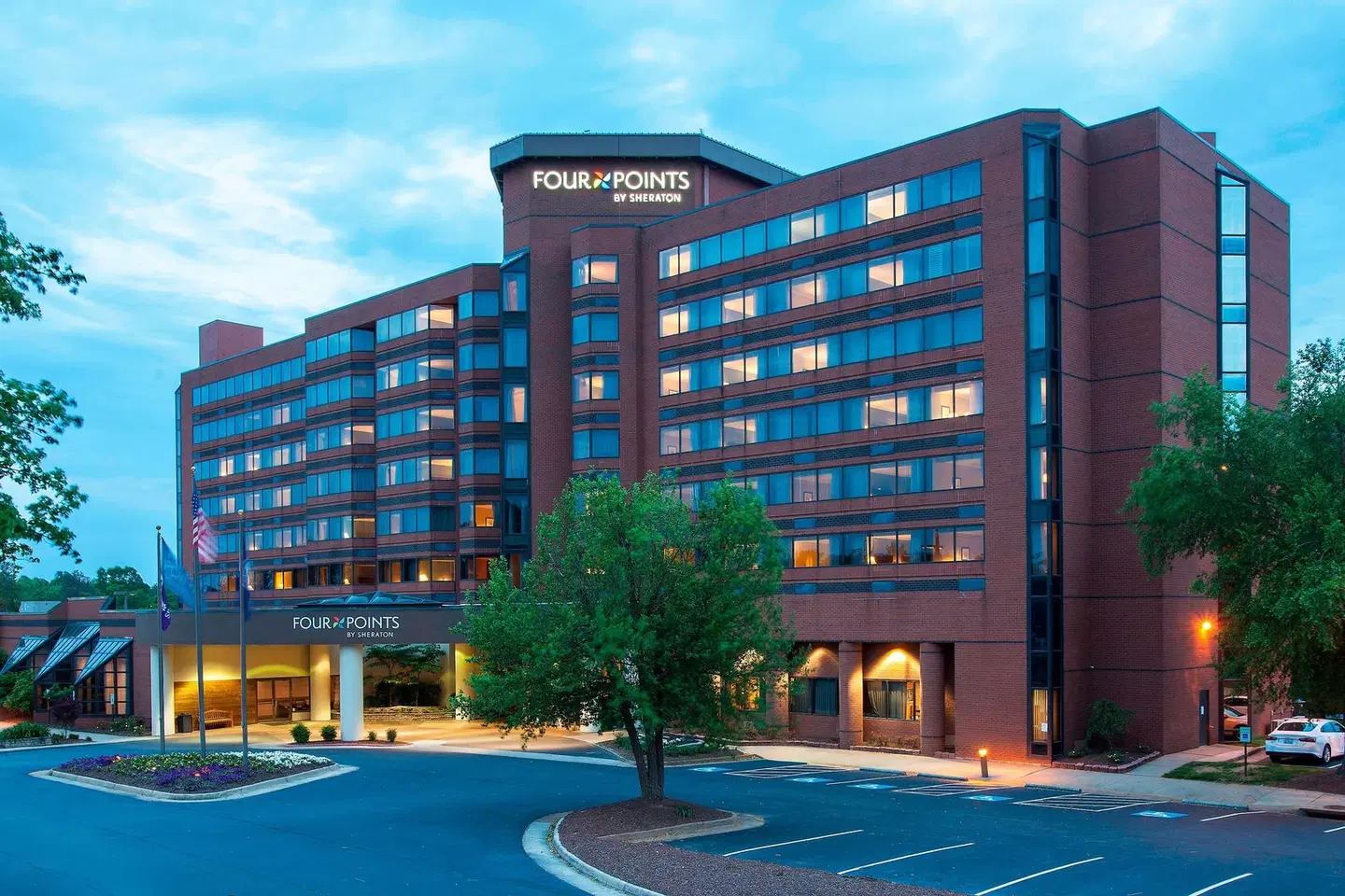 Four Points by Sheraton Richmond EXTERIOR