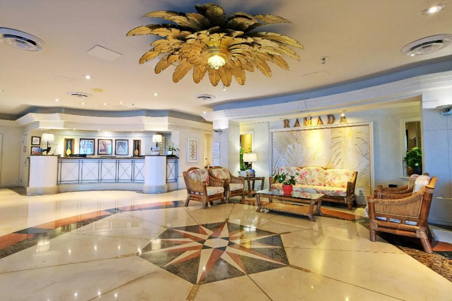 Ramada Plaza by Wyndham Waikiki LOUNGE_LOBBY