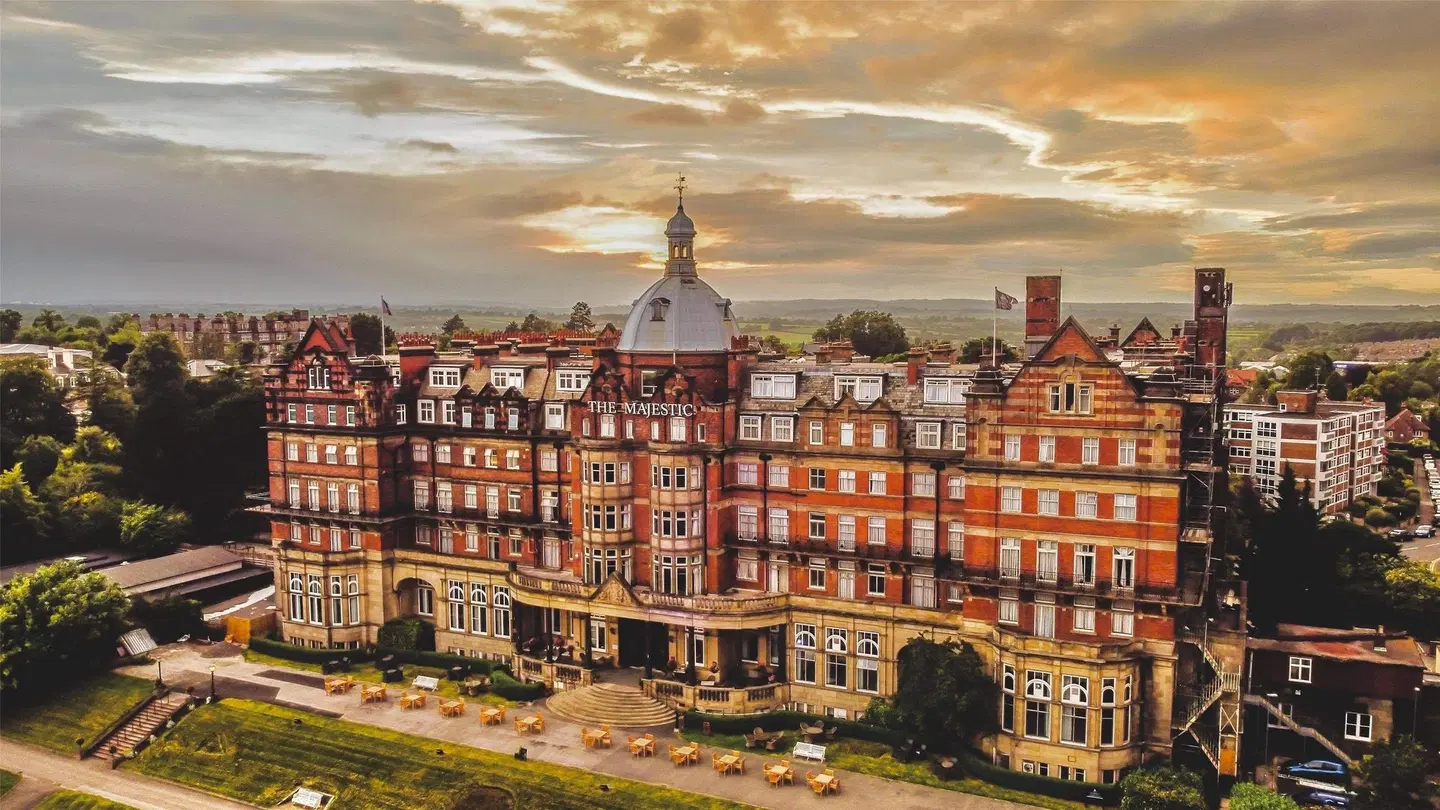 DoubleTree by Hilton Harrogate Majestic Hotel & Spa EXTERIOR