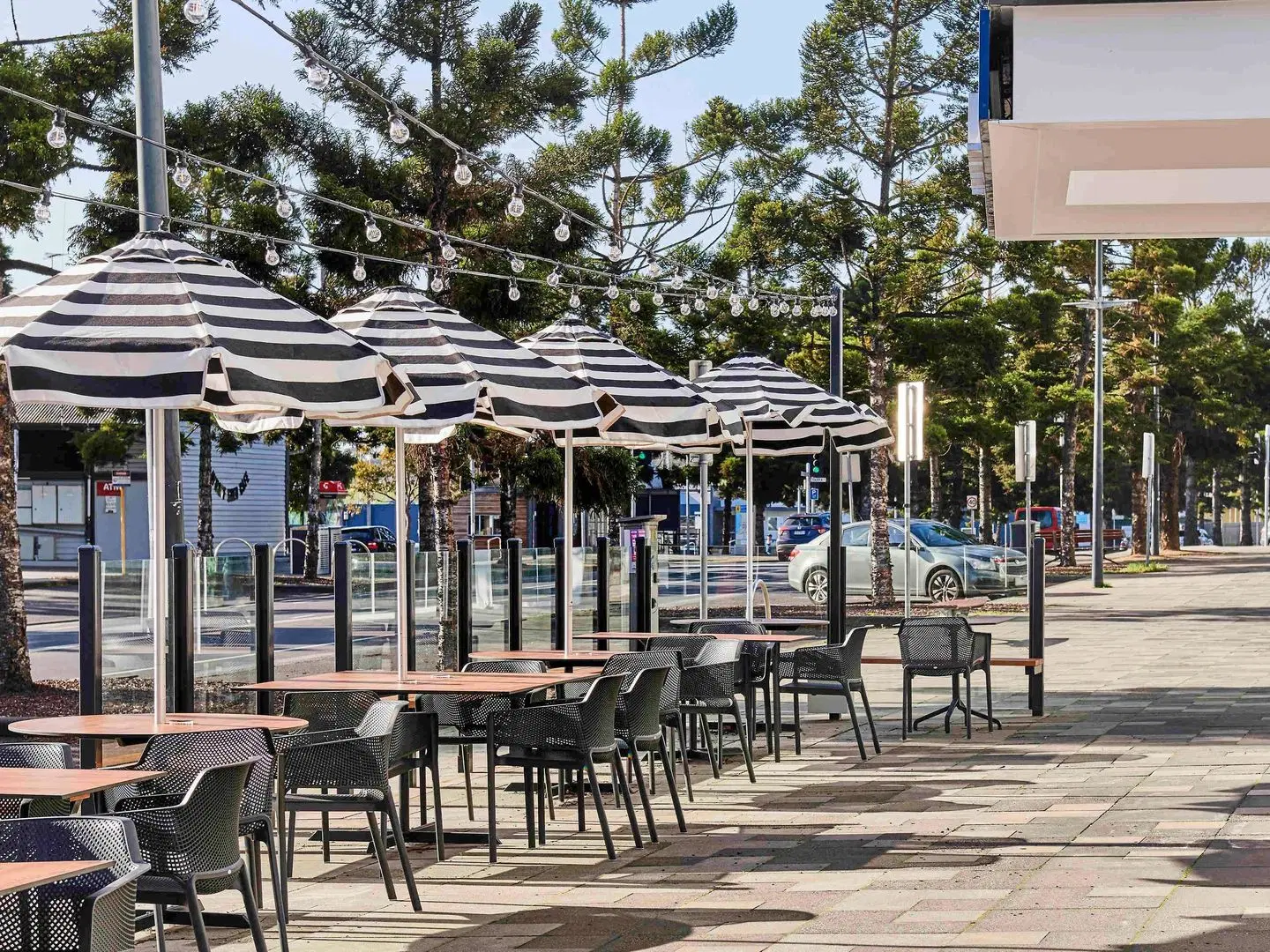 Novotel Geelong Bar