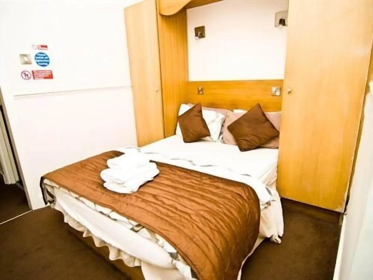 Skylark Guest House ROOM_EXAMPLE