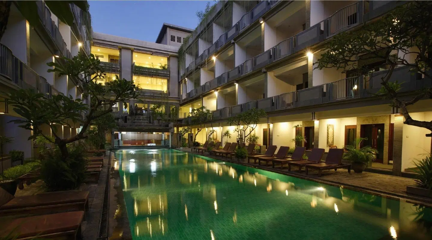 Champlung Mas Hotel, Legian OUTDOOR_POOL