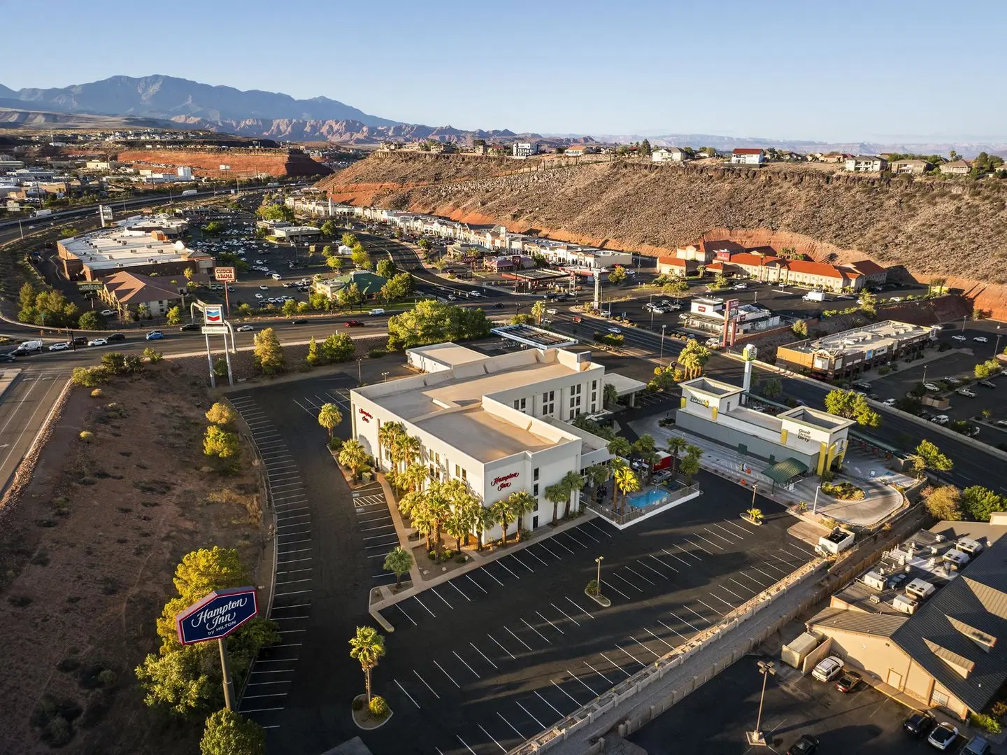 Hampton Inn St. George EXTERIOR