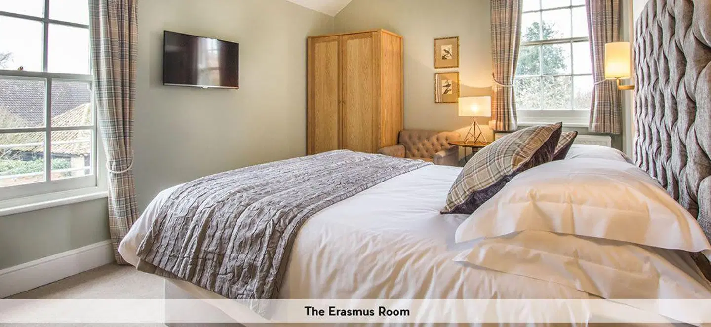 Crown & Punchbowl ROOM_EXAMPLE