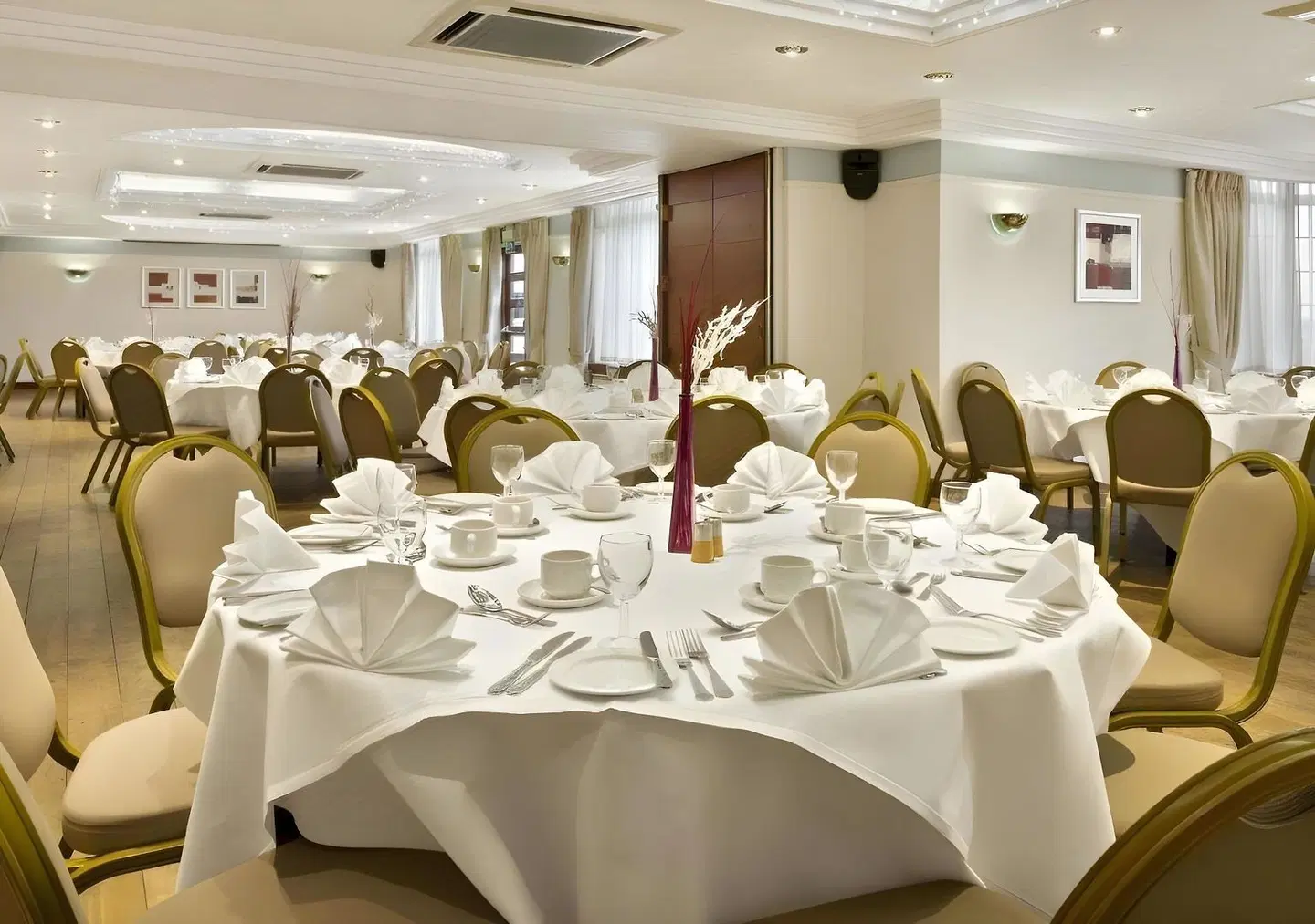 The Comet Hotel Restaurant
