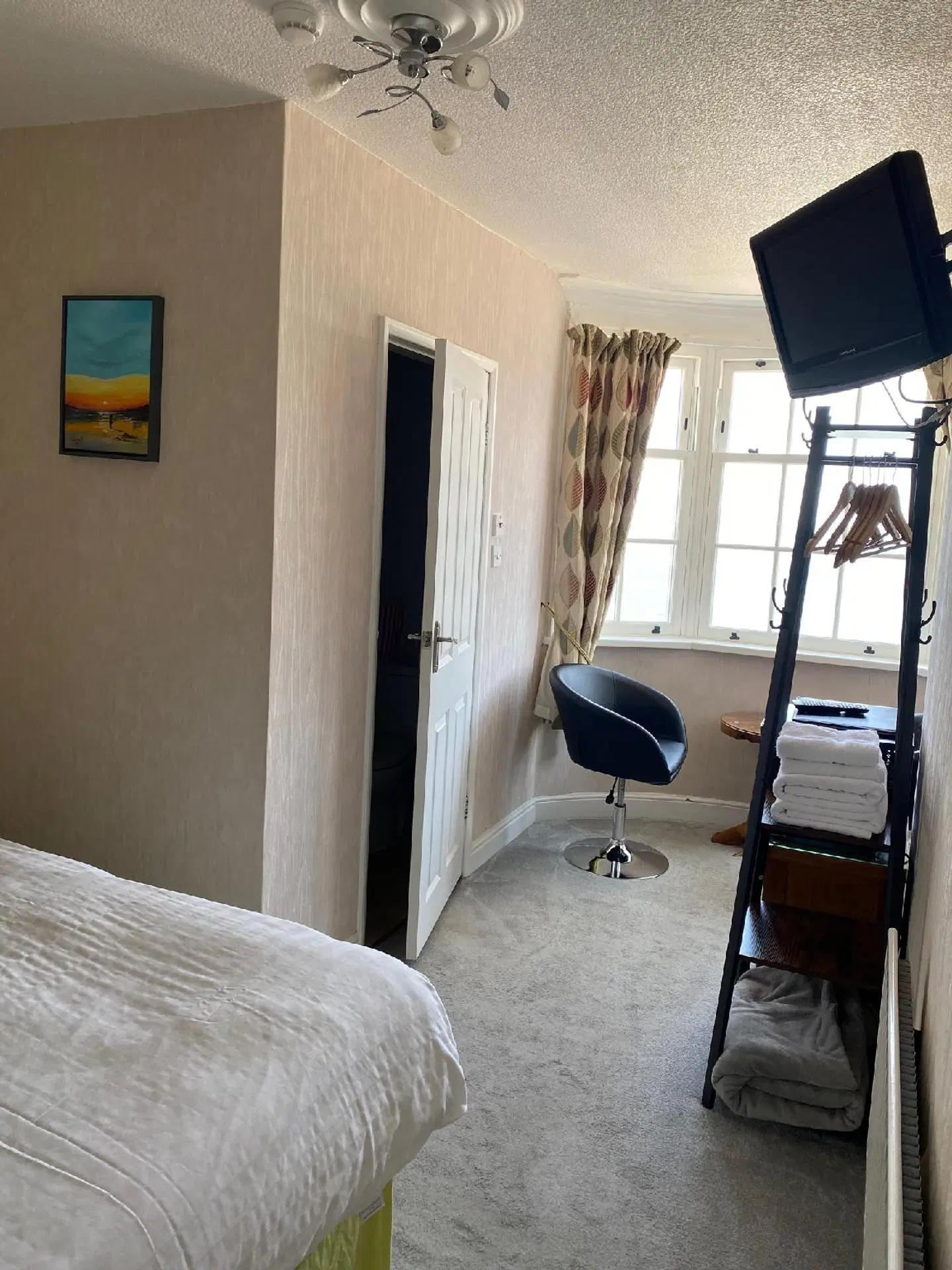 The Leeway ROOM_EXAMPLE