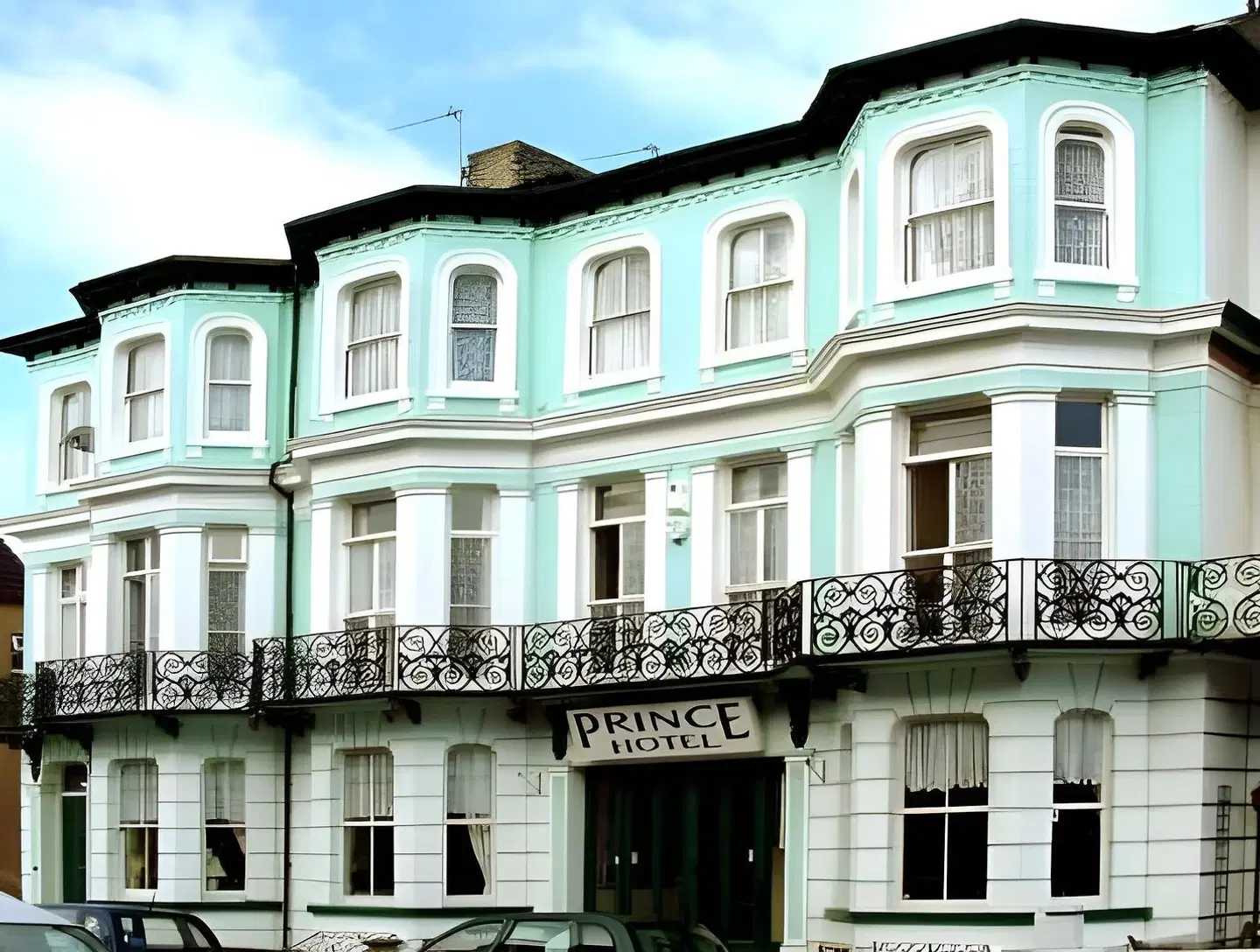 The Prince Guest House EXTERIOR