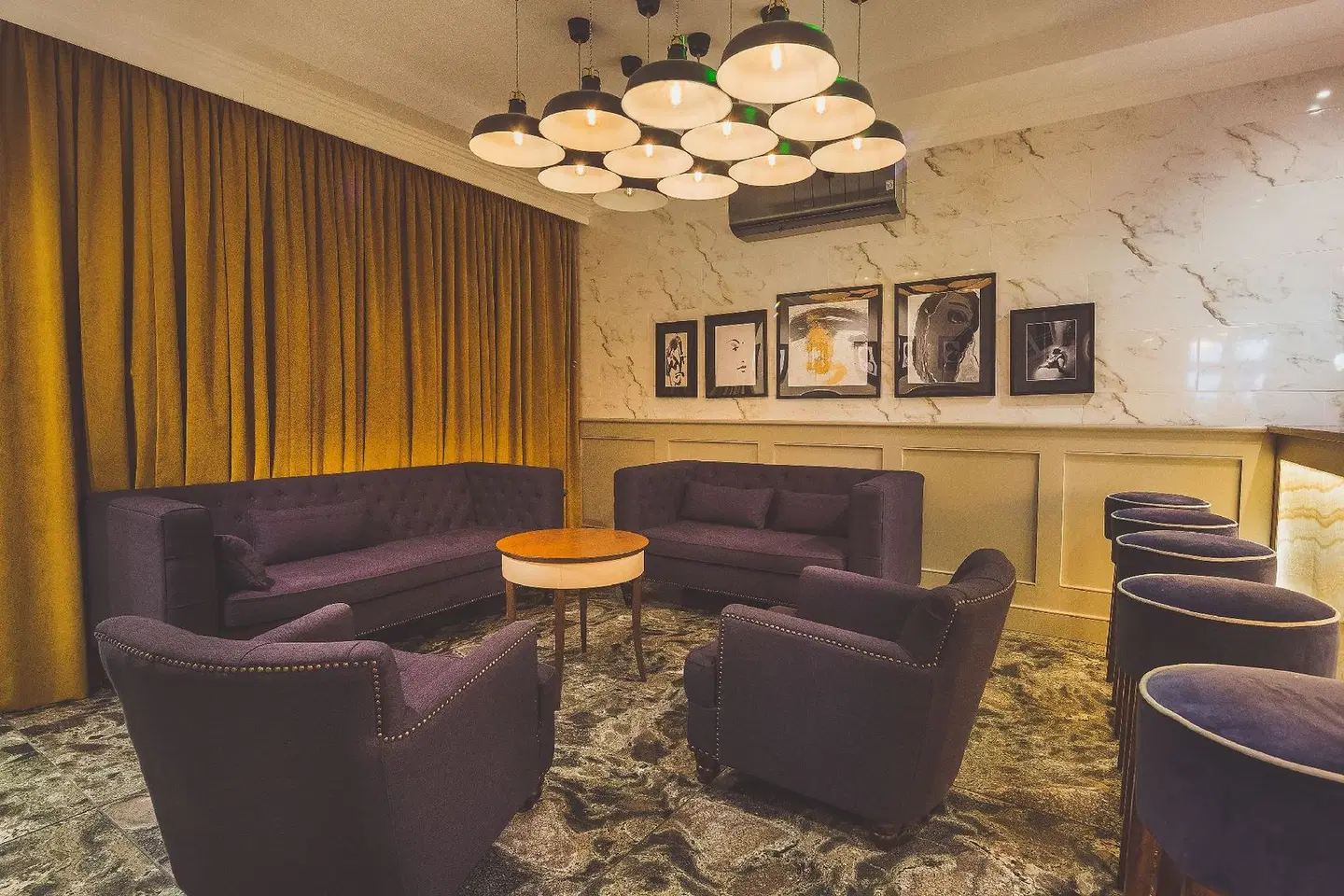 The Manor Hotel and Restaurant LOUNGE_LOBBY