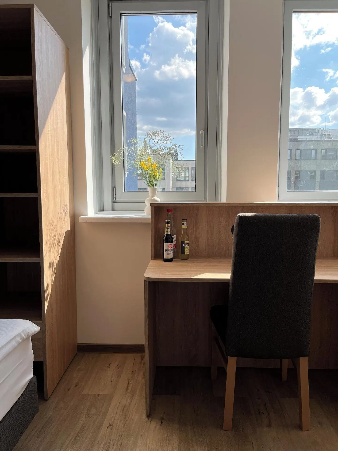 The Corner ROOM_EXAMPLE