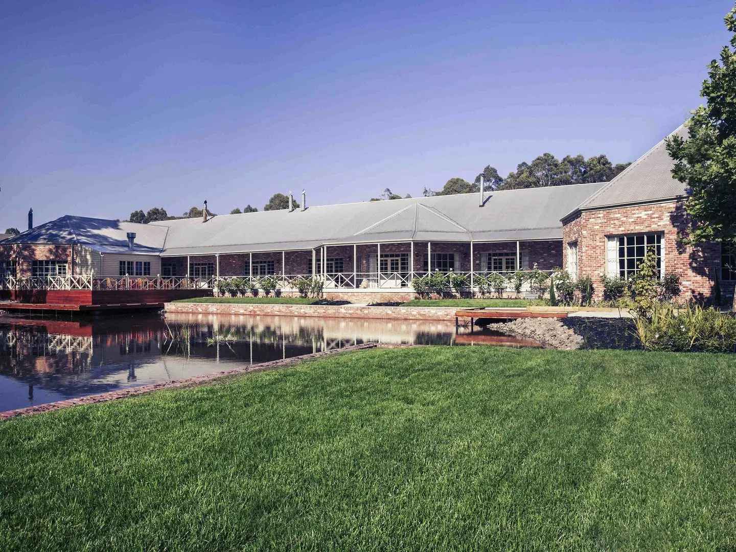 Mercure Ballarat Hotel & Convention Centre EXTERIOR