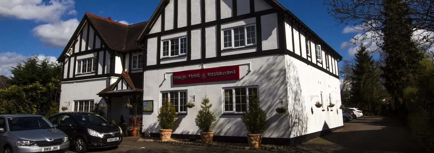 Haigs Hotel EXTERIOR