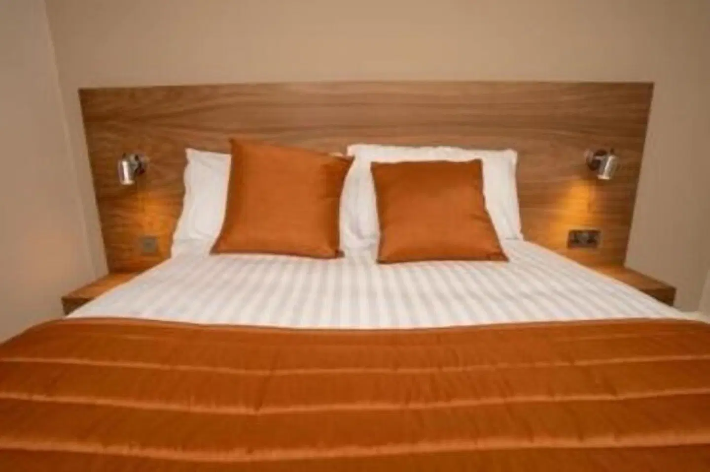 Eagle Hotel ROOM_EXAMPLE