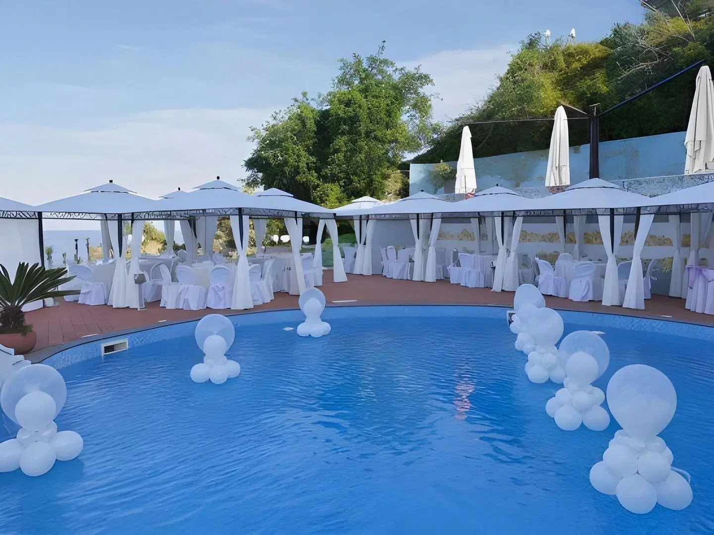 Strand Hotel Delfini OUTDOOR_POOL
