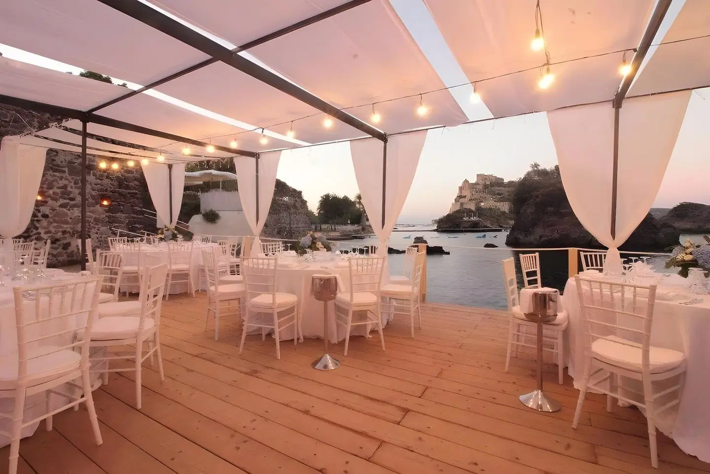 Strand Hotel Delfini Restaurant