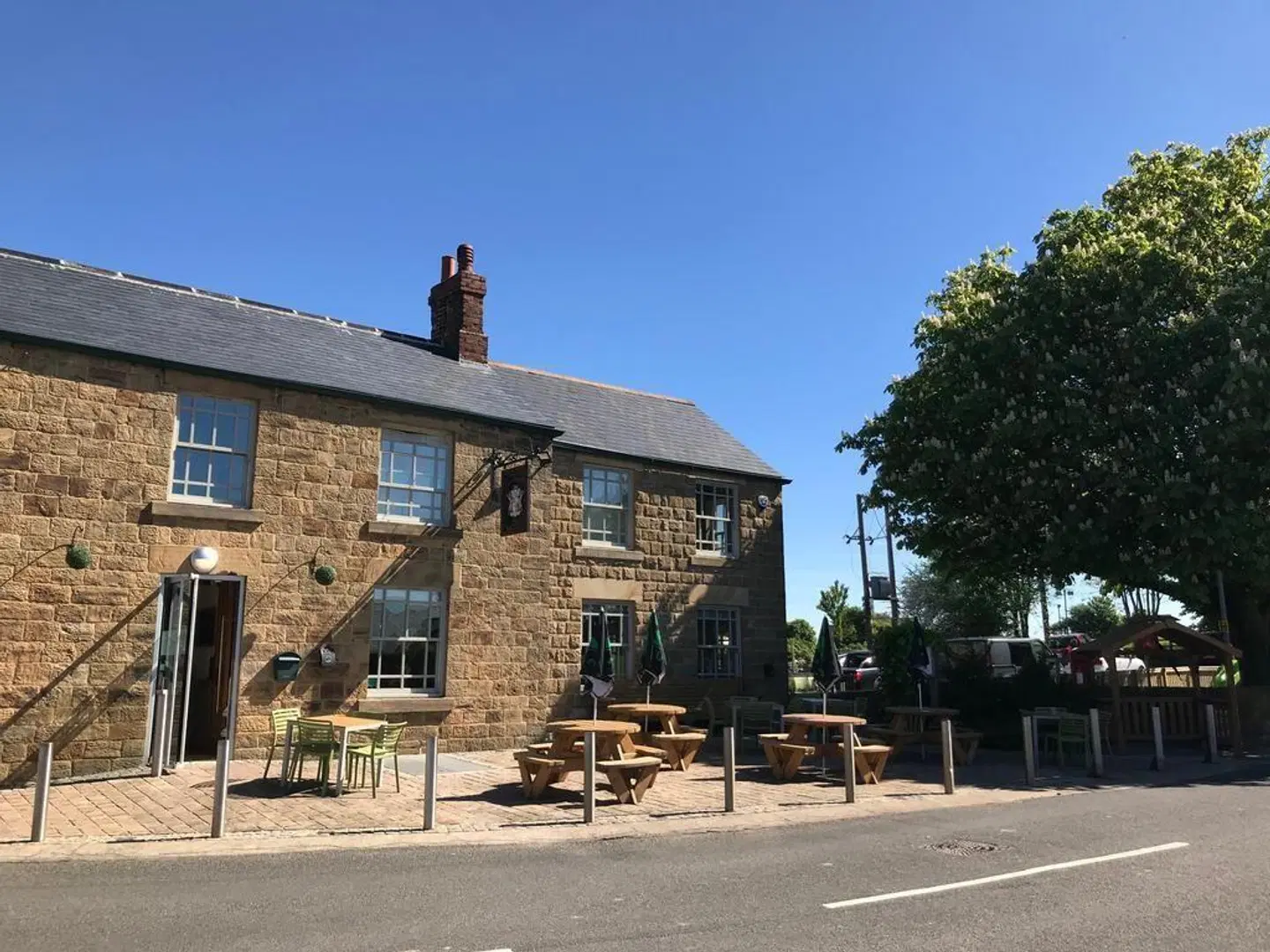 Devonshire Arms EXTERIOR