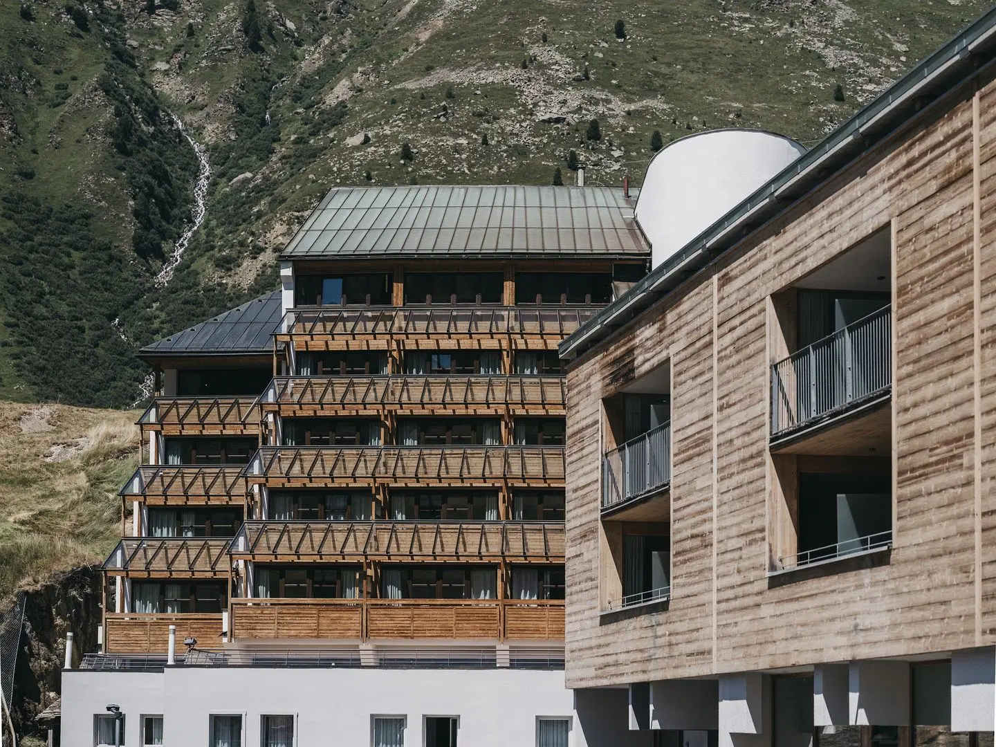 The Crystal VAYA Unique EXTERIOR
