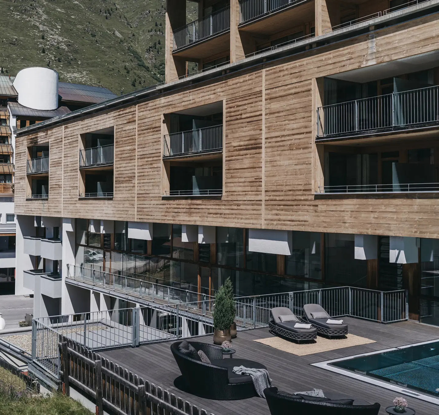 The Crystal VAYA Unique EXTERIOR