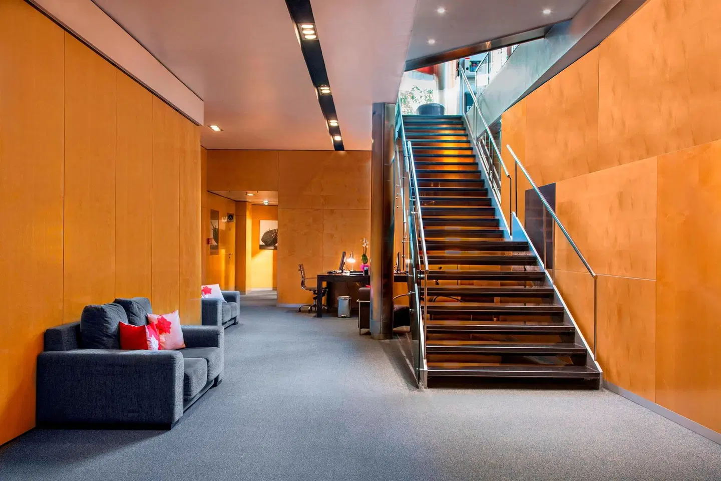 Four Points by Sheraton Barcelona Diagonal LOUNGE_LOBBY