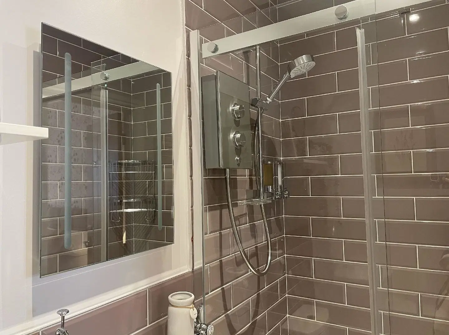 Bridgeside Rooms Badezimmer