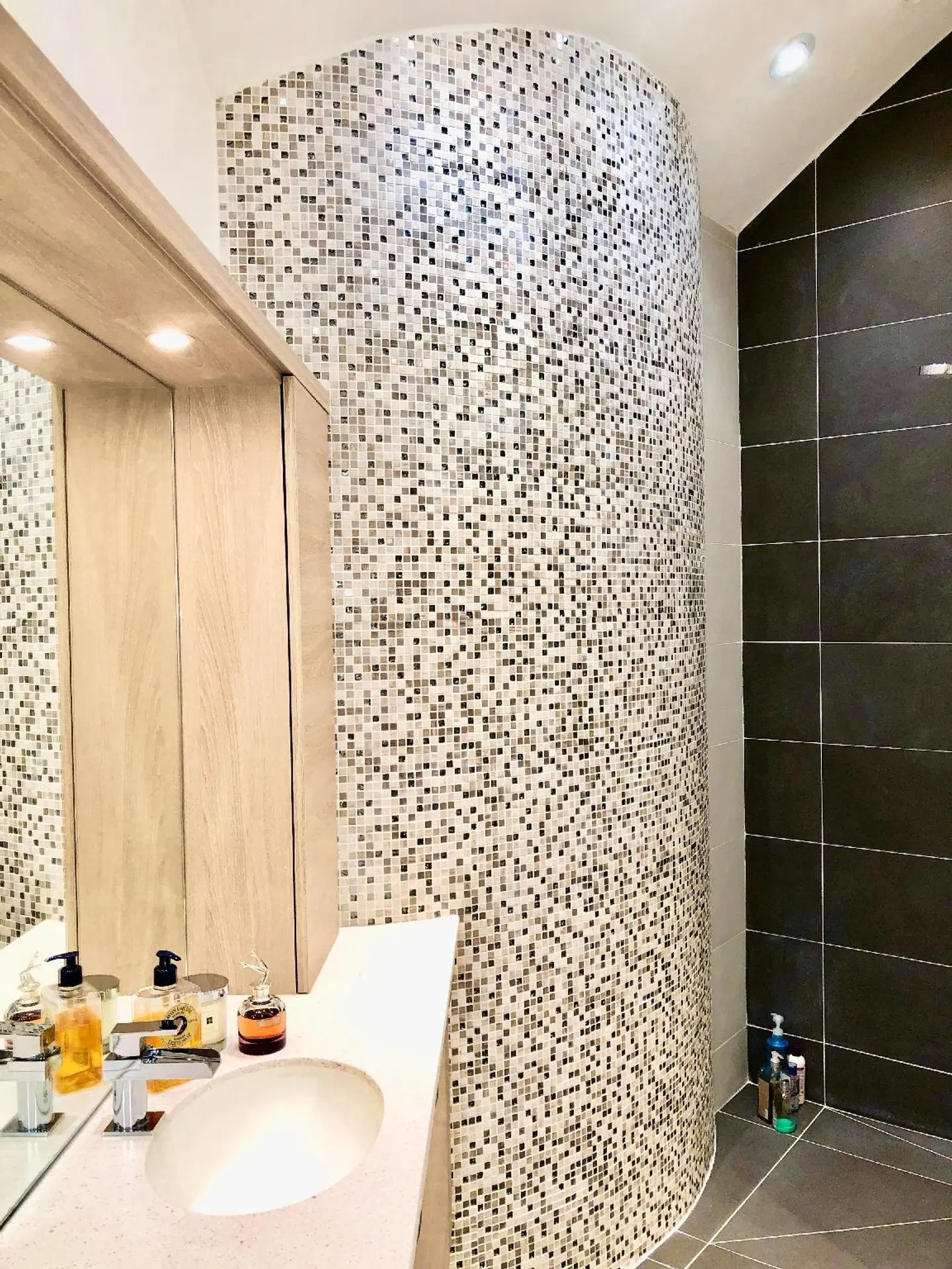 Laurels Badezimmer