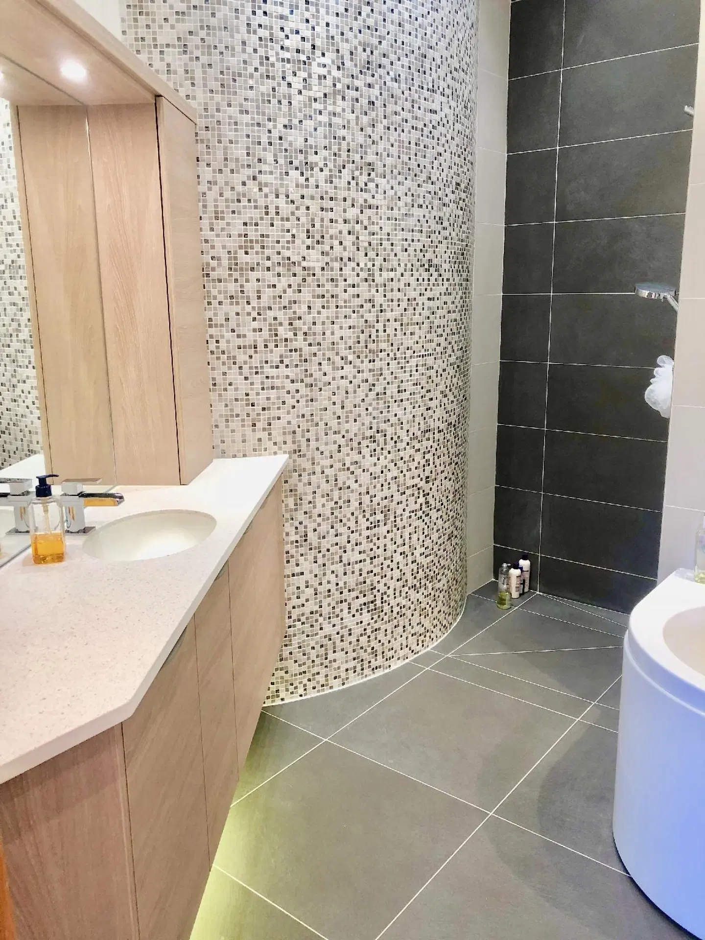 Laurels Badezimmer