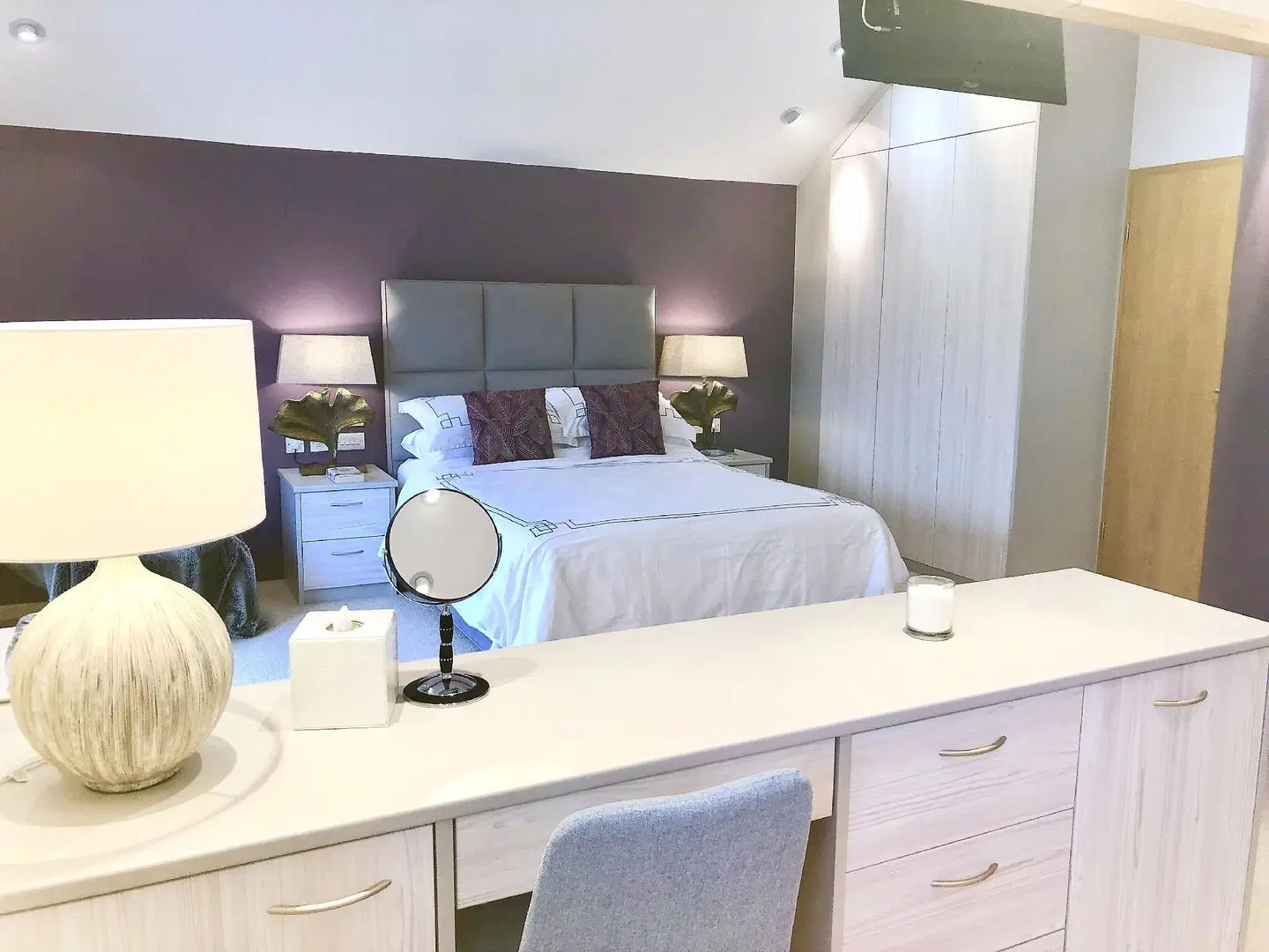 Laurels ROOM_EXAMPLE