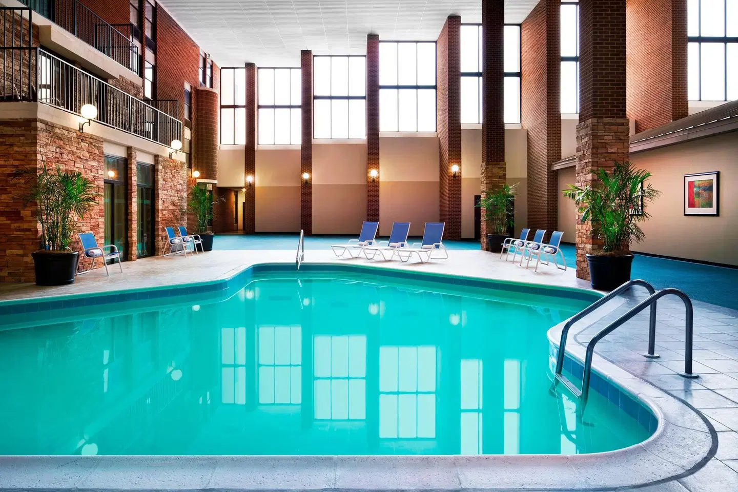 Four Points by Sheraton Richmond Airport Hallenbad